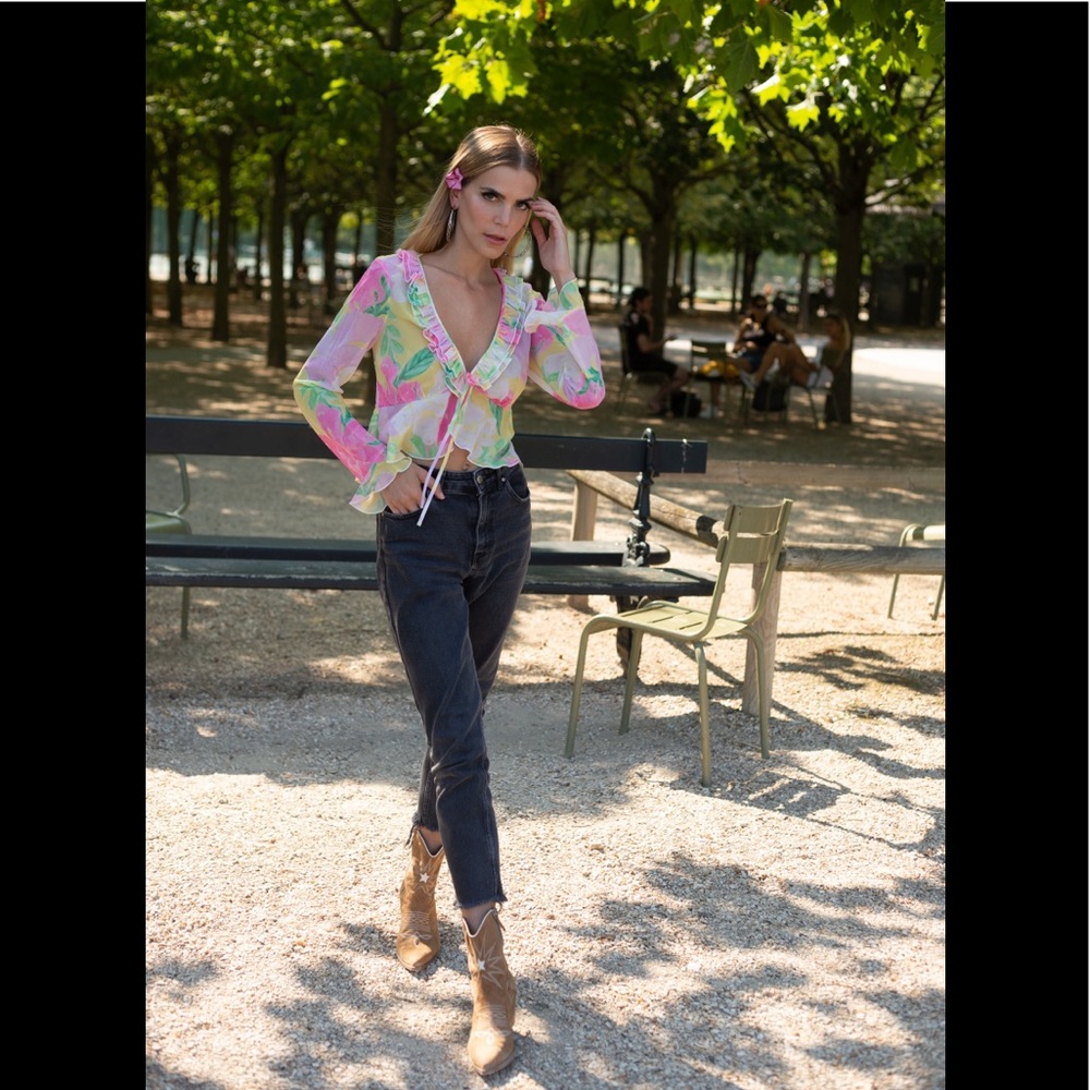 Matisse Blouse (SEASON SALE❣️) - Picture 3 of 3